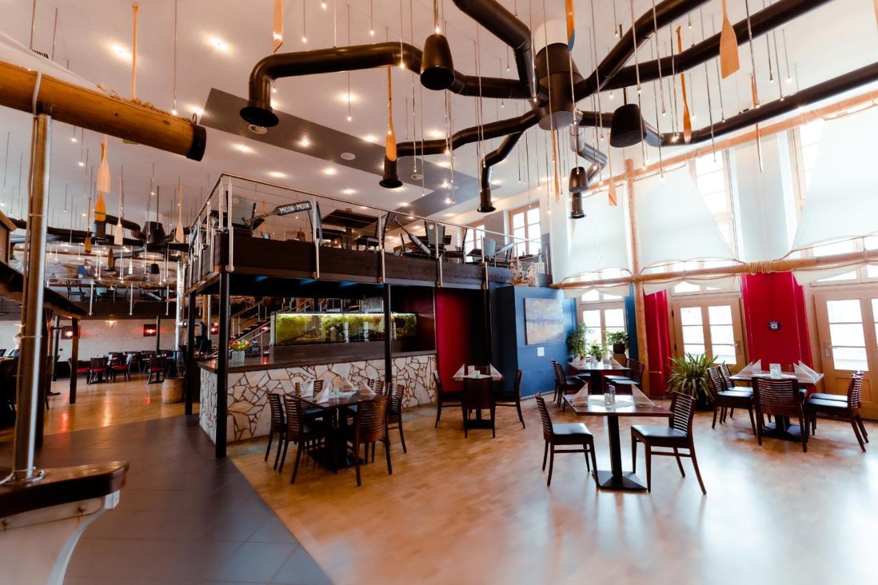 Restaurant Und Pension Alberthafen Dresden Eksteriør billede