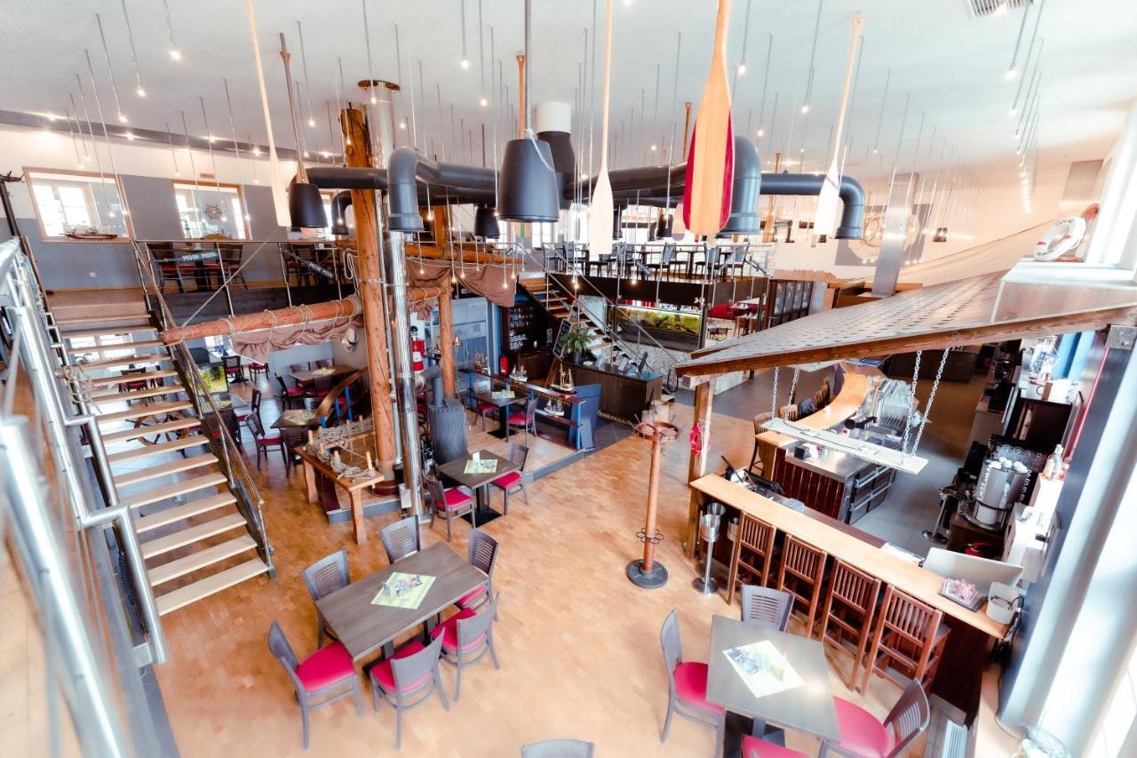 Restaurant Und Pension Alberthafen Dresden Eksteriør billede
